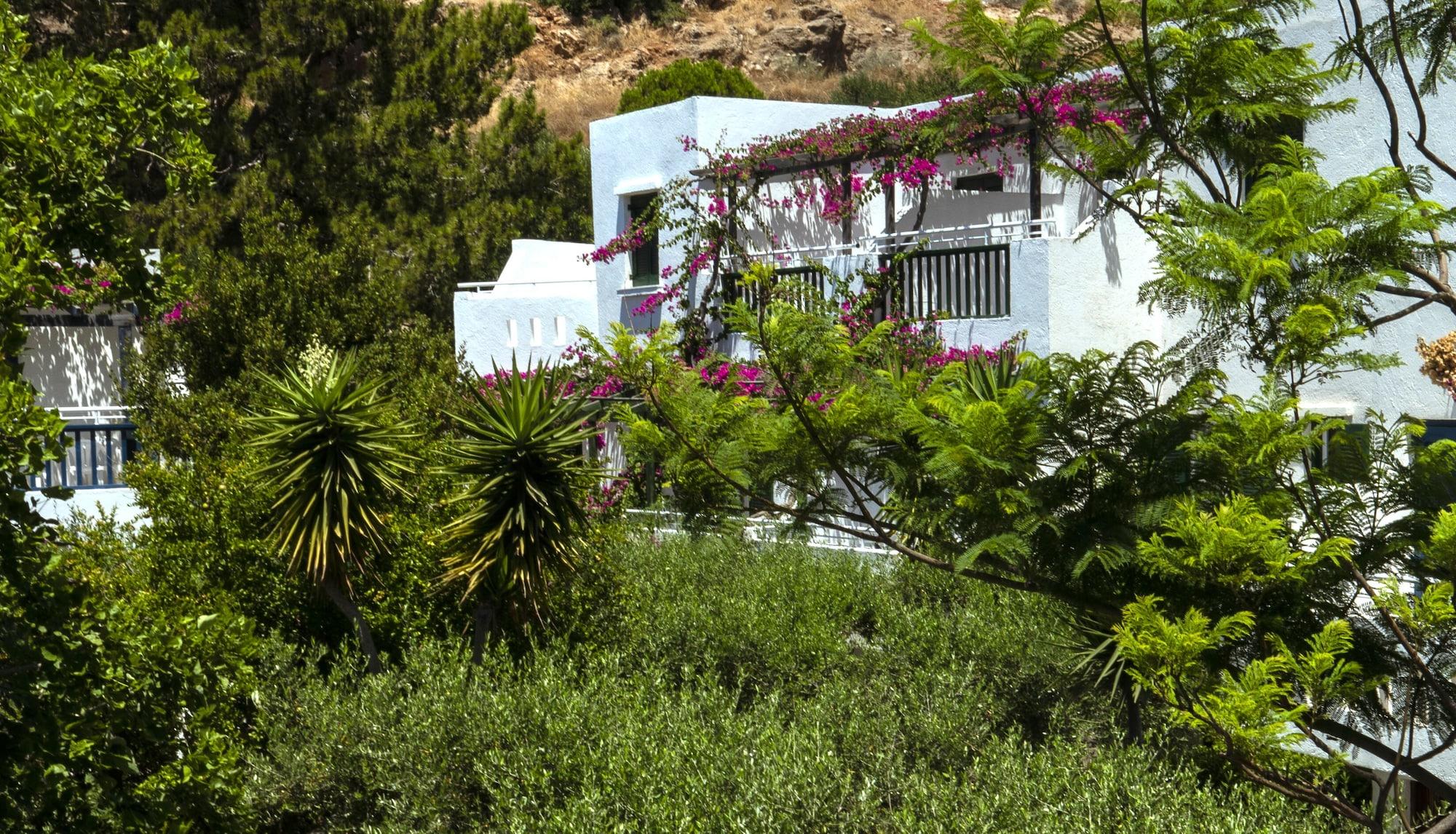 Villea Village Makrýgialos Buitenkant foto