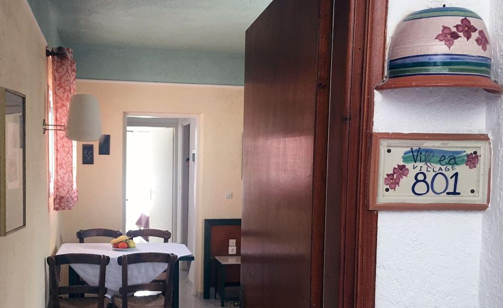 Villea Village Makrýgialos Buitenkant foto