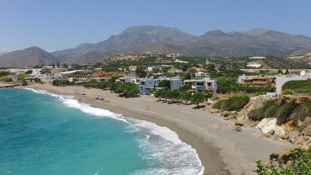 Villea Village Makrýgialos Buitenkant foto