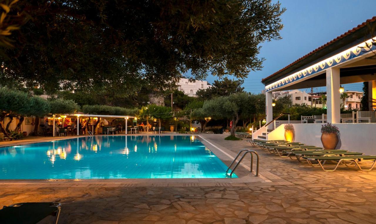 Villea Village Makrýgialos Buitenkant foto